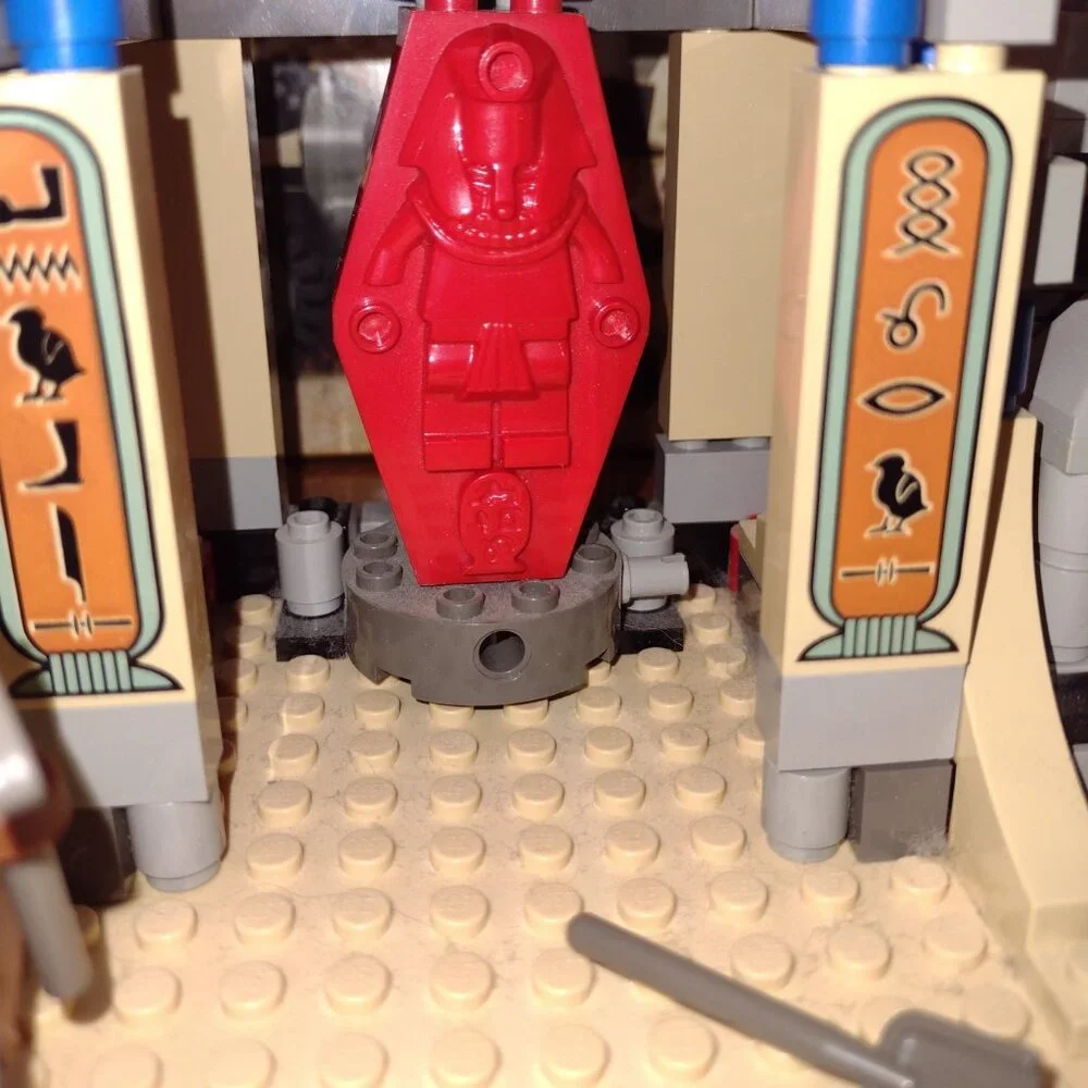 Like new Lego Mummy's Tomb Egyptian with original box and instructions, retired